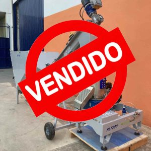 Conjunto peletizadora industrial PLT200B y cargador de biomasa CRT100 reacondicionados por Ecofricalia para producción de pellets