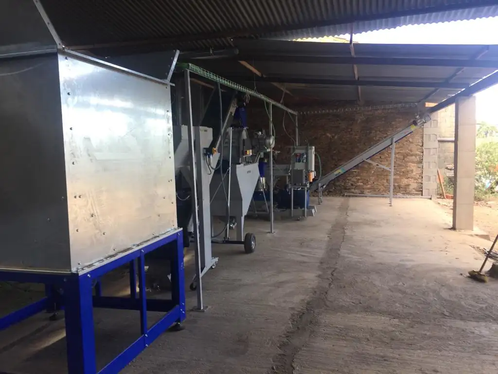 Planta de peletizado Media C con peletizadora PLT800 reacondicionada, vista general